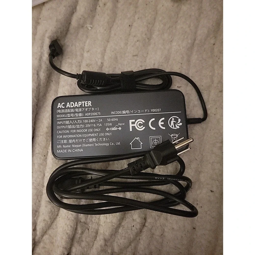 AC Power Adapter Charger ADP200675 Y00207 for LENOVO 36200315‎ 20V 6.75A 135W